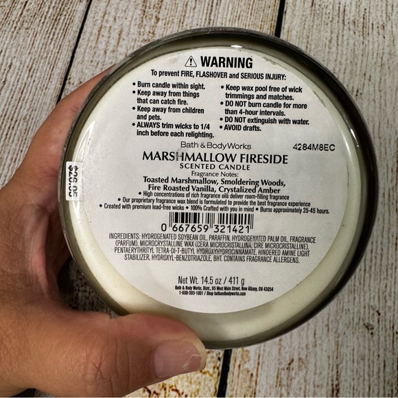 NWT Bath & Body Works Marshmallow Fireside Candle 3 Wick BBW - Picture 2 of 6